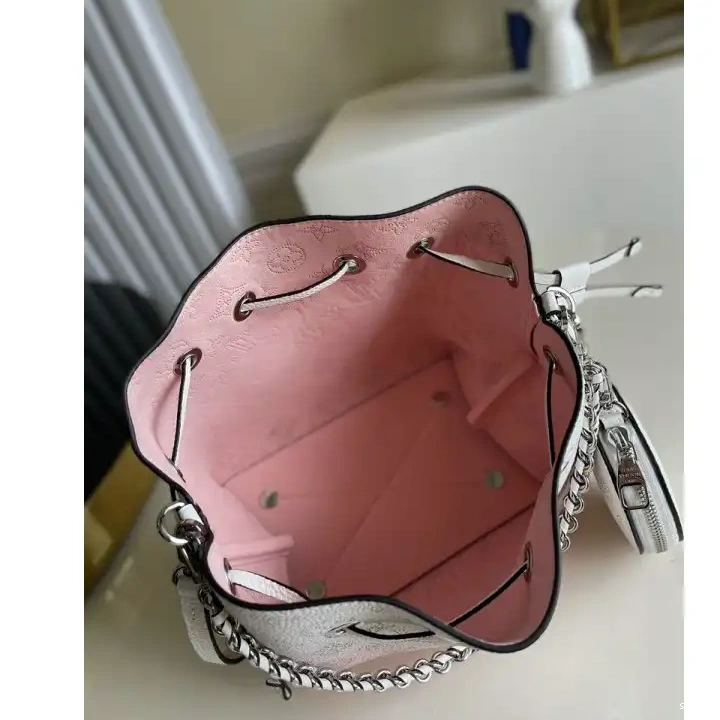 2105GV0080 Bags LV 0708
